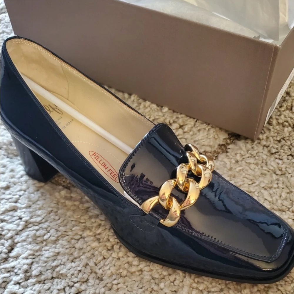 Rangoni Black and Gold Flats with Luxurious Chain Detail